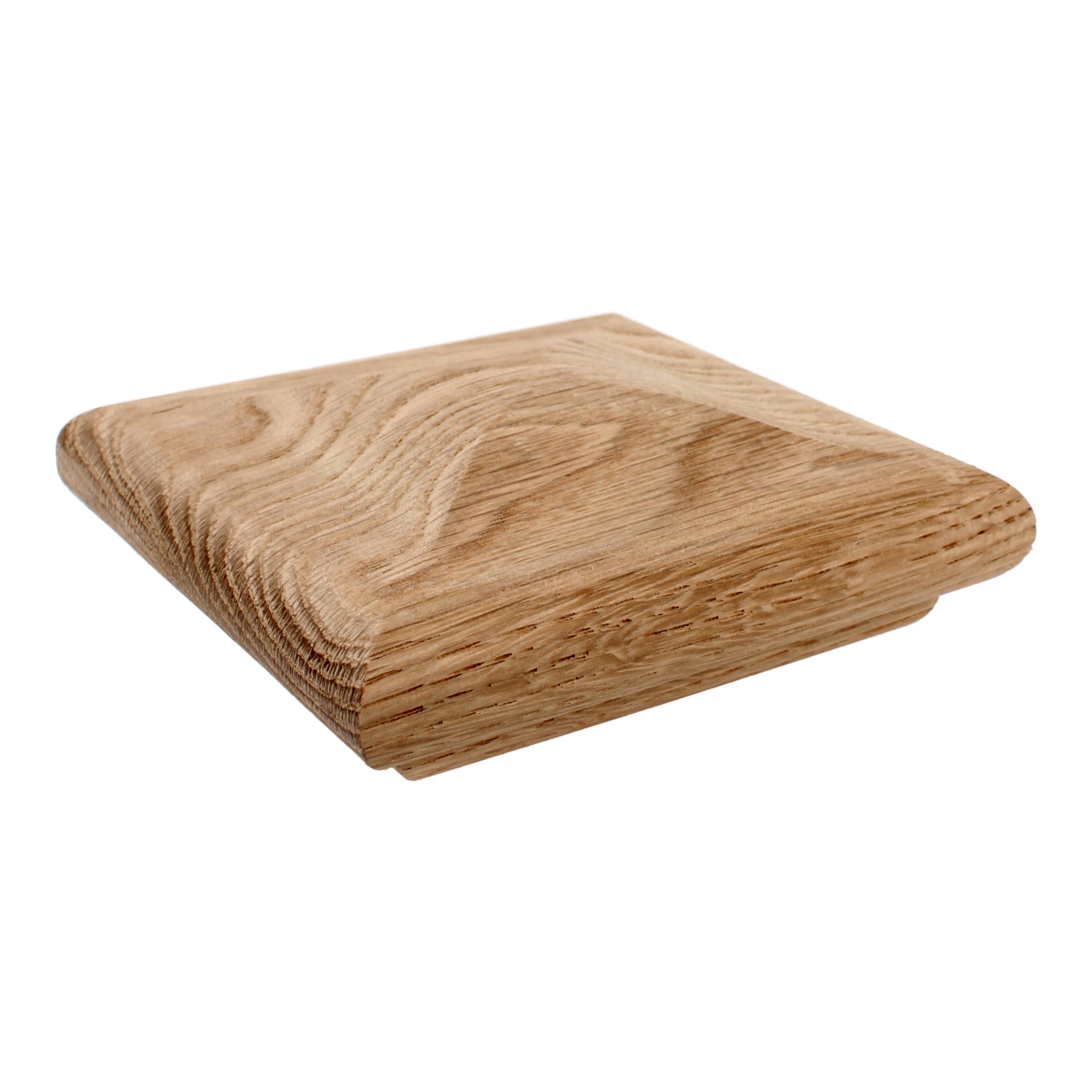 Norfolk Road Barnet-EN55LU Norfolk Road Barnet-EN55LU - Matching wooden newel cap for staircase.