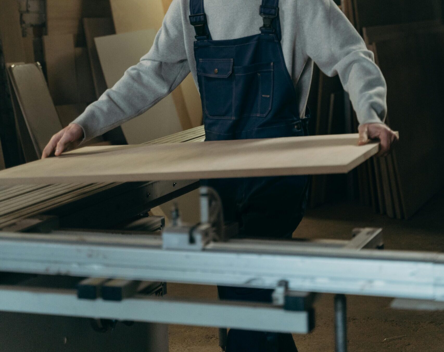 What are the current UK building regulations for staircases?